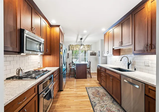Photo 1 of Sale Pending at 579 Sagamore Ave #24, Portsmouth, NH 03801 | MLS# 5107609 | Listing updated on 2026-09-10