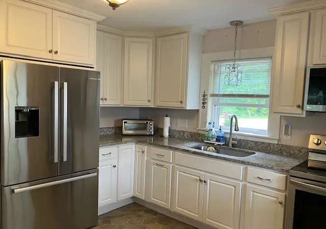 Photo 3 of Single family home for sale at 40 Desaulnier St, Goffstown, NH 03045 | MLS# 5107614 | Listing updated on 2026-09-16