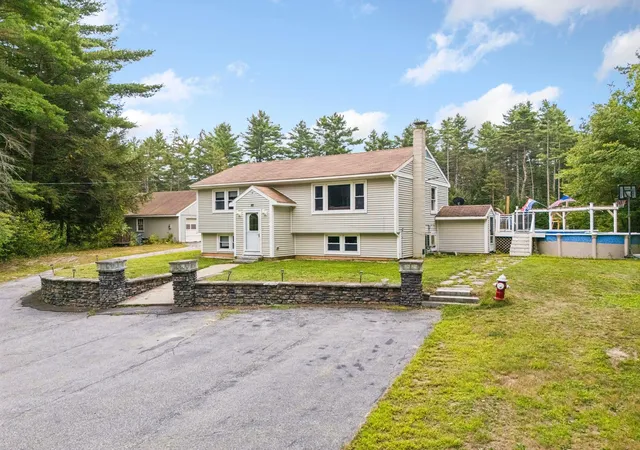 Photo 1 of Single family home for sale at 37 Riverside Dr, Sunapee, NH 03782 | MLS# 5107618 | Listing updated on 2026-09-18