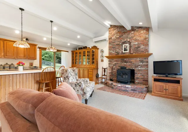 Photo 3 of Single family home for sale at 58 Hi Hopes Rd, Wardsboro, VT 05355 | MLS# 5107623 | Listing updated on 2026-09-09