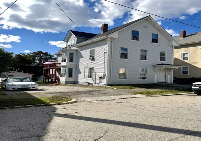 Photo 2 of Sale Pending at 82 Ashland St, Manchester, NH 03104 | MLS# 5107653 | Listing updated on 2026-09-08
