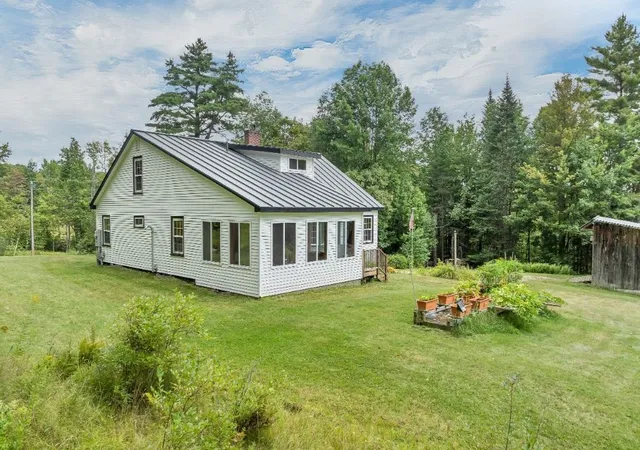 Photo 3 of Single family home for sale at 533 Ellsworth Hl Rd, Campton, NH 03223 | MLS# 5107655 | Listing updated on 2026-09-17