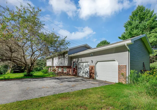 Photo 1 of Single family home for sale at 387 Wilmouth Hl Rd, Cuttingsville, VT 05738 | MLS# 5107656 | Listing updated on 2026-09-02