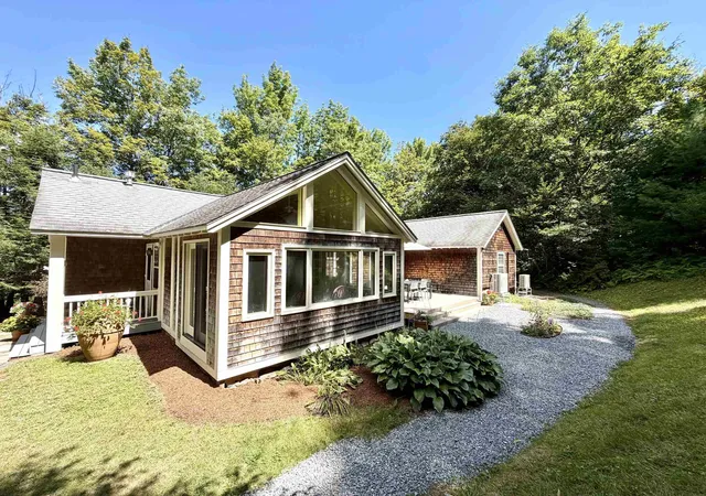 Photo 1 of Single family home for sale at 245 S Wardsboro Rd, Newfane, VT 05345 | MLS# 5107663 | Listing updated on 2026-09-23