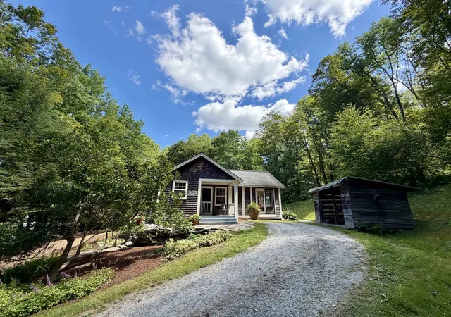 Photo 2 of Single family home for sale at 245 S Wardsboro Rd, Newfane, VT 05345 | MLS# 5107663 | Listing updated on 2026-09-23
