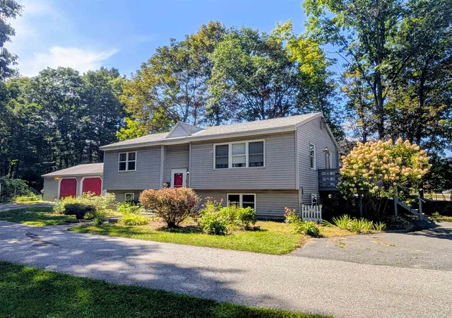 Photo 32 of Single family home for sale at 33 Chestnut St, Claremont, NH 03743 | MLS# 5107668 | Listing updated on 2026-09-16