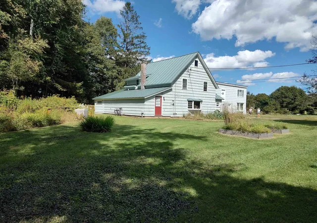 Single family home for sale at 5 Greenhouse Ave, Randolph, VT 05060 | MLS# 5107669