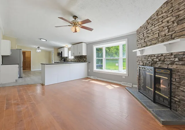 Photo 4 of Single family home for sale at 10 Davis Ln, New Boston, NH 03070 | MLS# 5107673 | Listing updated on 2026-09-05