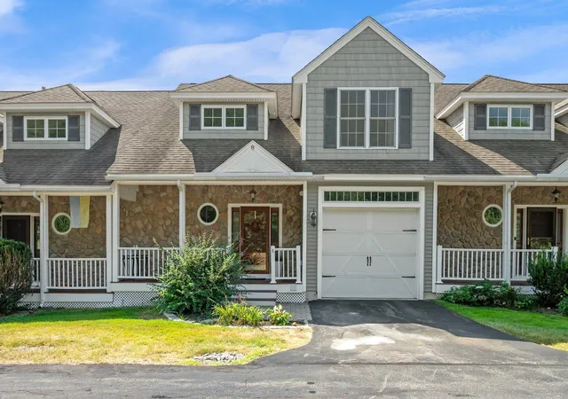 Photo 1 of Townhouse for sale at 5 Pelton Way #8, Hampton Falls, NH 03844 | MLS# 5107675 | Listing updated on 2026-09-15