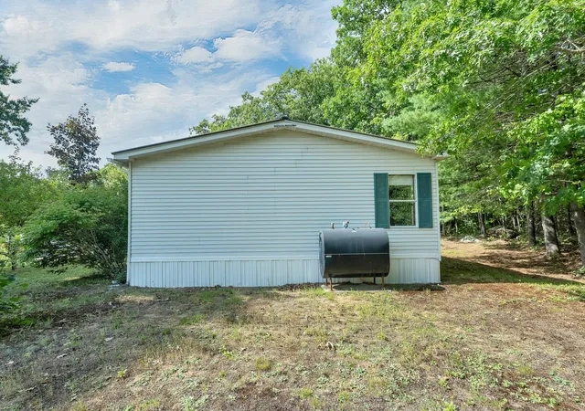 Photo 3 of Manufactured home for sale at 34 Willow Ter, Loudon, NH 03307 | MLS# 5107680 | Listing updated on 2026-09-19