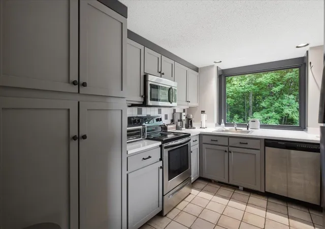 Photo 3 of Single family home for sale at 20 W Branch Rd, Winhall, VT 05340 | MLS# 5107687 | Listing updated on 2026-09-11