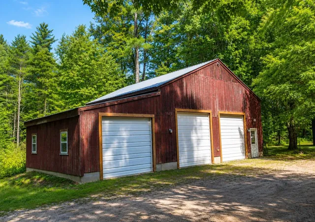 Photo 4 of Sale Pending at 104 Deer Meadow Rd, Webster, NH 03303 | MLS# 5107688 | Listing updated on 2026-09-10