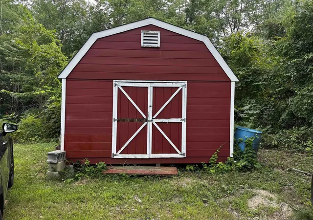 Photo 4 of Single family home for sale at 668 Washington St, Barrington, NH 03825 | MLS# 5107694 | Listing updated on 2026-09-13