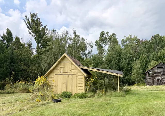 Photo 2 of Single family home for sale at 169 Hall Rd, Whitefield, NH 03598 | MLS# 5107704 | Listing updated on 2026-09-08