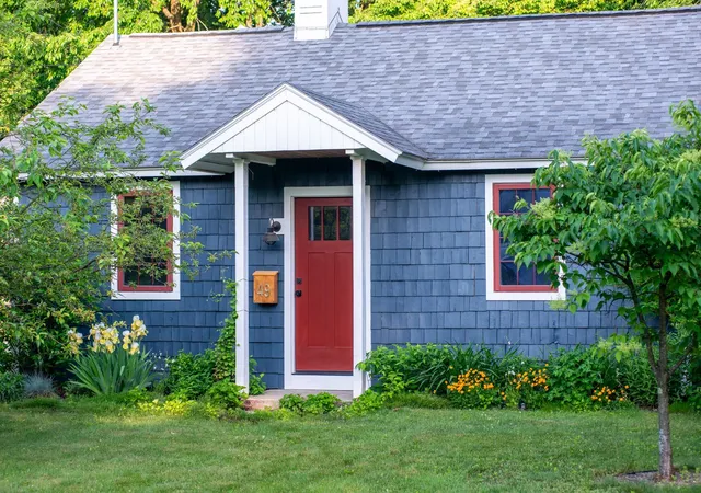 Photo 2 of Sale Pending at 49 Hayden Pkwy, South Burlington, VT 05403 | MLS# 5107708 | Listing updated on 2026-10-03