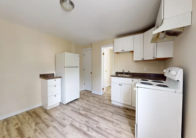 Photo 3 of Multi family home for sale at 924 & 938 Vt Route 7a, Shaftsbury, VT 05262 | MLS# 5107716 | Listing updated on 2026-09-01