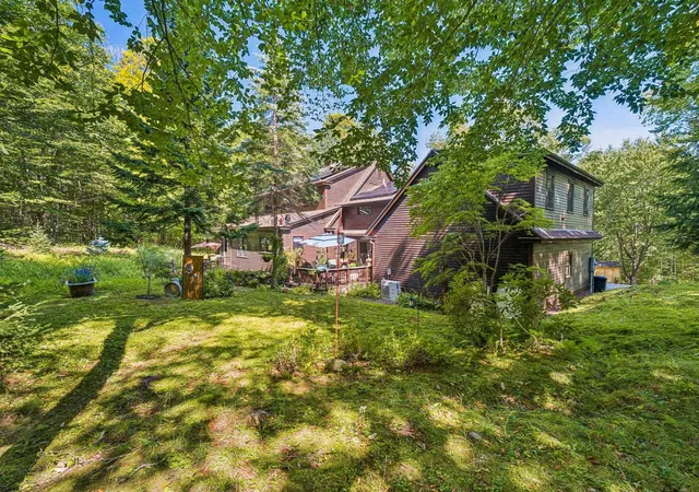 Photo 3 of Single family home for sale at 233 Brothers Rd, Hartland, VT 05048 | MLS# 5107719 | Listing updated on 2026-09-07