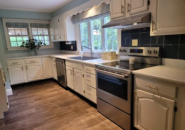 Photo 4 of Single family home for sale at 80 Underclyffe Rd, Saint Johnsbury, VT 05819 | MLS# 5107727 | Listing updated on 2026-09-15