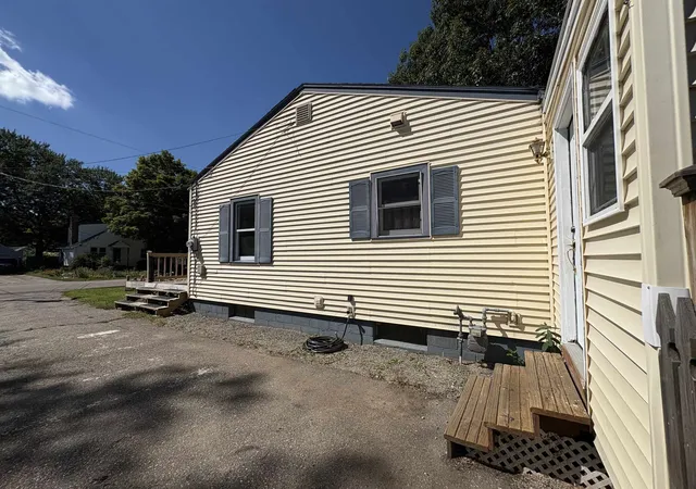 Photo 3 of Sale Pending at 11 Mohawk Ave, Essex Junction, VT 05452 | MLS# 5107743 | Listing updated on 2026-09-11