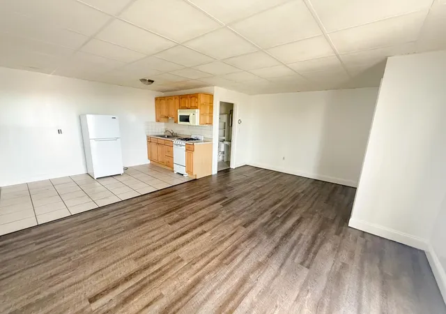 Photo 3 of Condo for sale at 933 Ocean Blvd #7, Hampton, NH 03842 | MLS# 5107750 | Listing updated on 2026-09-18