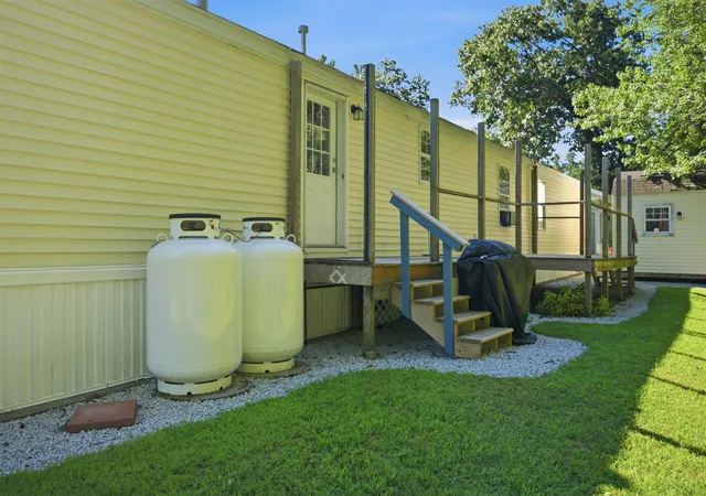 Photo 41 of Manufactured home for sale at 18 Parker Ave, Raymond, NH 03077 | MLS# 5107752 | Listing updated on 2026-10-02