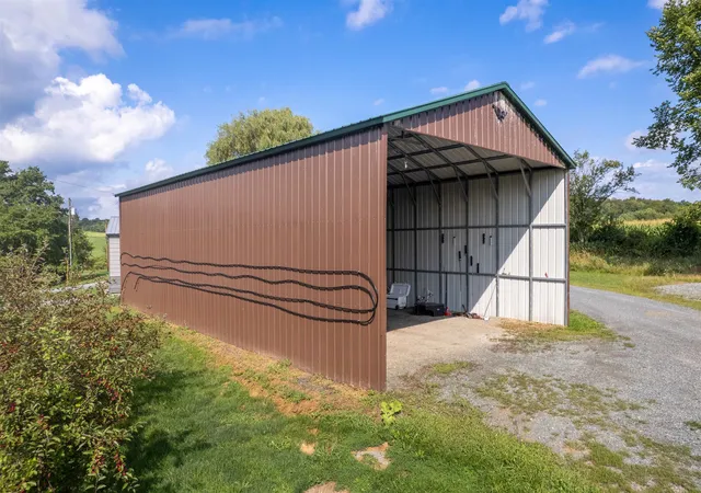 Photo 4 of Single family home for sale at 1298 Stage Rd, Fair Haven, VT 05743 | MLS# 5107754 | Listing updated on 2026-09-14