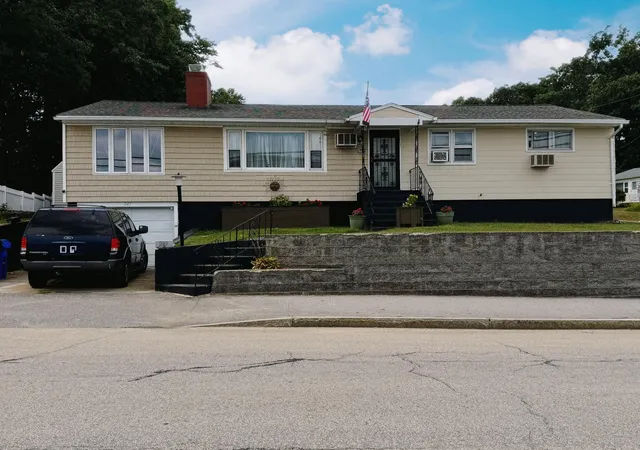 Single family home for sale at 247 S Jewett St, Manchester, NH 03103 | MLS# 5107760