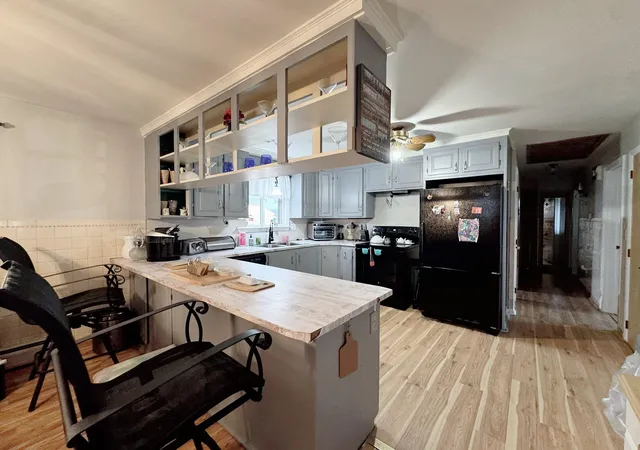 Photo 4 of Single family home for sale at 247 S Jewett St, Manchester, NH 03103 | MLS# 5107760 | Listing updated on 2026-09-02