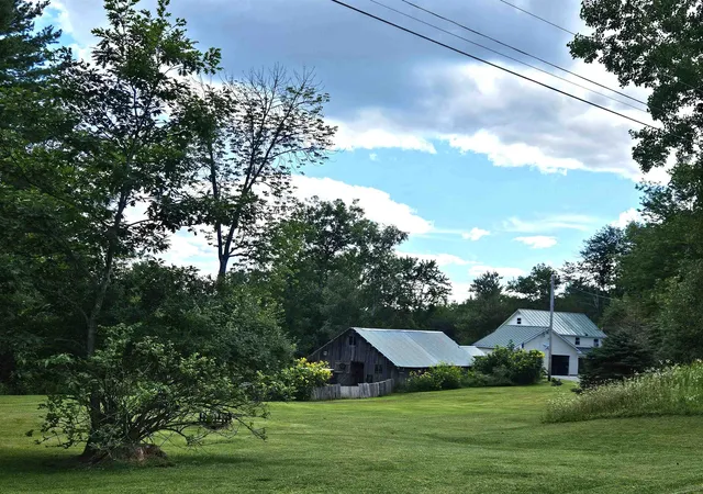 Photo 1 of Single family home for sale at 40 Carousel Ct, White River Junction, VT 05001 | MLS# 5107771 | Listing updated on 2026-09-18