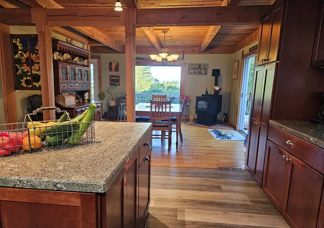Photo 3 of Single family home for sale at 40 Carousel Ct, White River Junction, VT 05001 | MLS# 5107771 | Listing updated on 2026-09-18