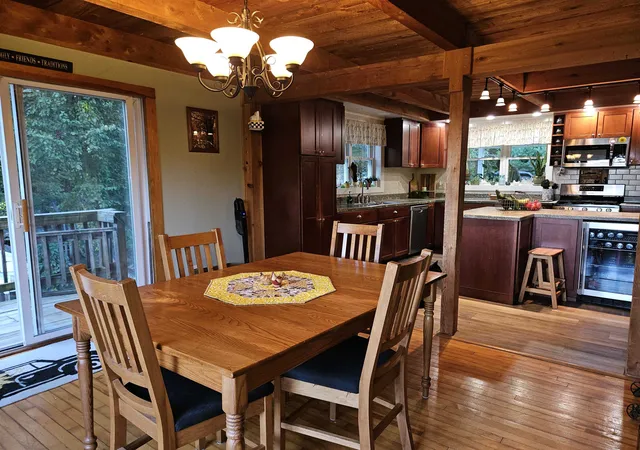 Photo 4 of Single family home for sale at 40 Carousel Ct, White River Junction, VT 05001 | MLS# 5107771 | Listing updated on 2026-09-18