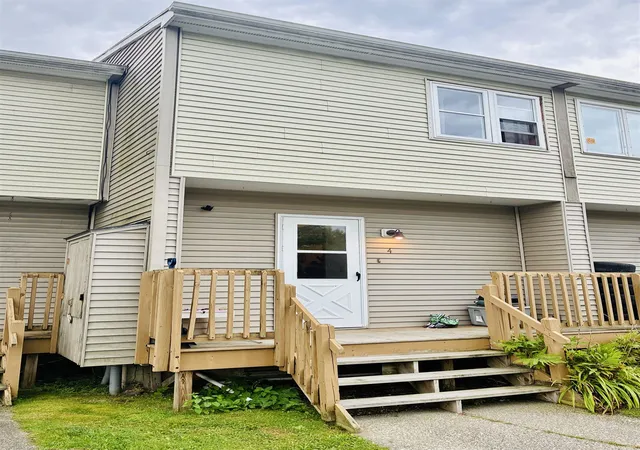 Photo 2 of Townhouse for sale at 4 Huntington Pl, Waterbury, VT 05676 | MLS# 5107779 | Listing updated on 2026-09-02