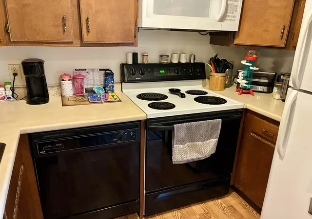 Photo 3 of Townhouse for sale at 4 Huntington Pl, Waterbury, VT 05676 | MLS# 5107779 | Listing updated on 2026-09-02