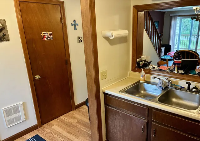 Photo 4 of Townhouse for sale at 4 Huntington Pl, Waterbury, VT 05676 | MLS# 5107779 | Listing updated on 2026-09-02