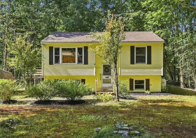 Single family home for sale at 16 Newport Dr, Center Barnstead, NH 03225 | MLS# 5107782