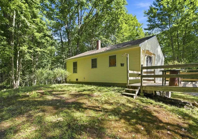 Photo 4 of Single family home for sale at 16 Newport Dr, Center Barnstead, NH 03225 | MLS# 5107782 | Listing updated on 2026-09-11