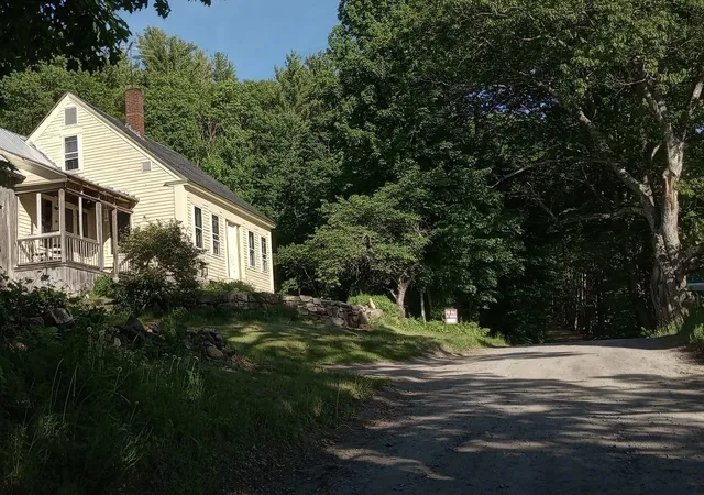 Photo 2 of Single family home for sale at 575 Somers Rd, Peacham, VT 05862 | MLS# 5107783 | Listing updated on 2026-09-16