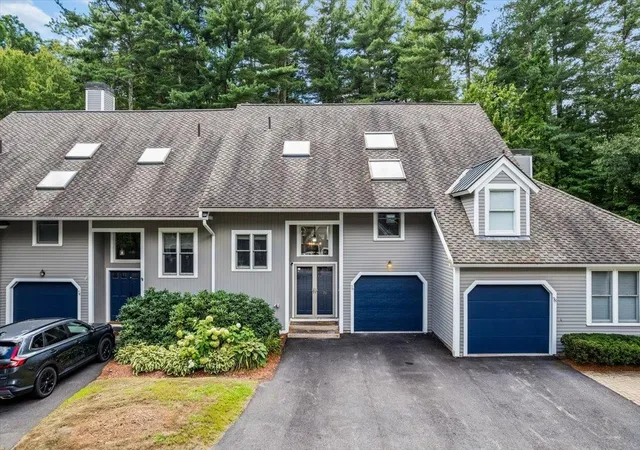 Photo 1 of Townhouse for sale at 76 Cherry Holw Rd, Nashua, NH 03062 | MLS# 5107786 | Listing updated on 2026-09-11