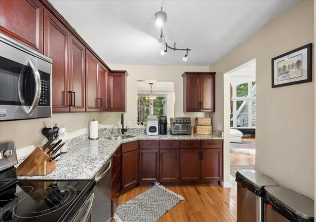 Photo 3 of Townhouse for sale at 76 Cherry Holw Rd, Nashua, NH 03062 | MLS# 5107786 | Listing updated on 2026-09-11