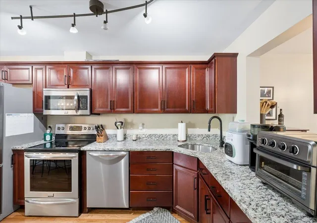 Photo 3 of Townhouse for sale at 76 Cherry Holw Rd, Nashua, NH 03062 | MLS# 5107786 | Listing updated on 2026-09-11