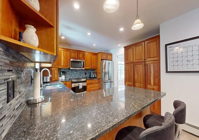 Photo 4 of Single family home for sale at 25 Hidden Oaks Dr, Colchester, VT 05446 | MLS# 5107793 | Listing updated on 2026-09-08