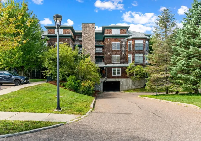 Photo 3 of Condo for sale at 55 Claire Pointe Rd, Burlington, VT 05408 | MLS# 5107795 | Listing updated on 2026-09-05