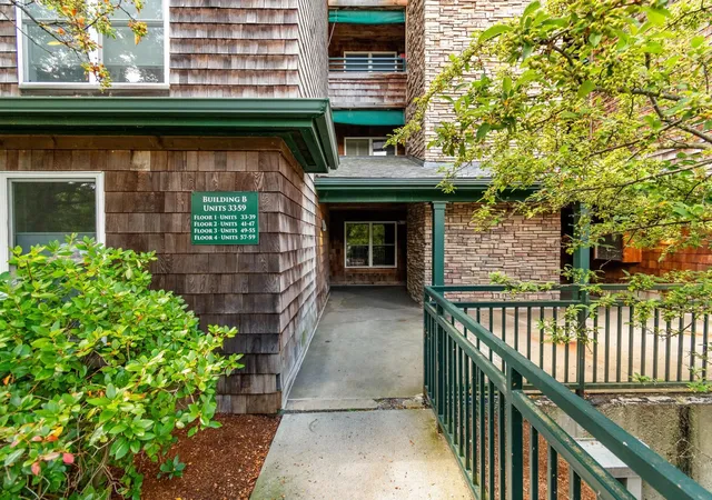 Photo 3 of Condo for sale at 55 Claire Pointe Rd, Burlington, VT 05408 | MLS# 5107795 | Listing updated on 2026-09-05