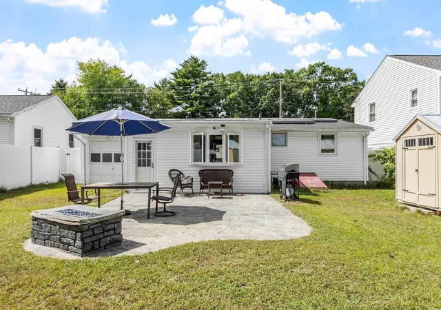 Photo 3 of Sale Pending at 28 Houde St, Nashua, NH 03060 | MLS# 5107798 | Listing updated on 2026-09-09