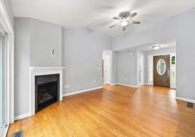 Photo 3 of Single family home for sale at 5 Ames Rd, Brookline, NH 03033 | MLS# 5107799 | Listing updated on 2026-09-14