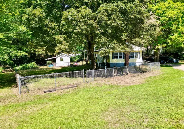 Photo 3 of Single family home for sale at 14 Pleasant St, Goffstown, NH 03045 | MLS# 5107804 | Listing updated on 2026-09-03