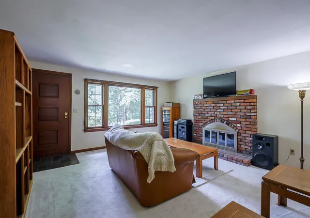 Photo 3 of Sale Pending at 19 Comstock Dr, Milford, NH 03055 | MLS# 5107809 | Listing updated on 2026-09-05