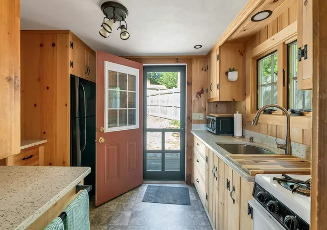 Photo 3 of Single family home for sale at 53 Fernald Xing, Wolfeboro, NH 03894 | MLS# 5107813 | Listing updated on 2026-09-08