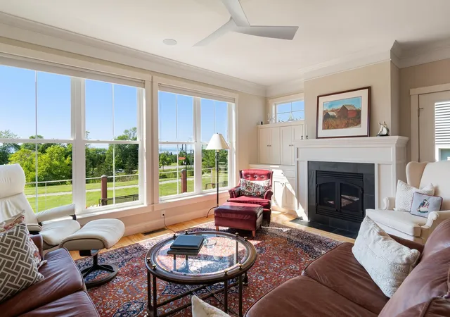 Photo 3 of Single family home for sale at 22 Aiken St, South Burlington, VT 05403 | MLS# 5107816 | Listing updated on 2026-09-17