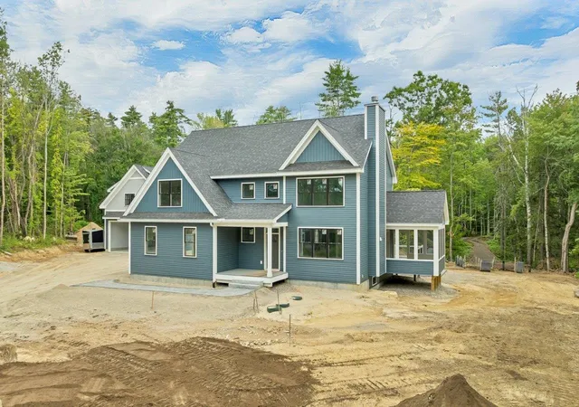Photo 2 of Single family home for sale at 7 Vere Royce Rd, Melvin Village, NH 03850 | MLS# 5107818 | Listing updated on 2026-09-11